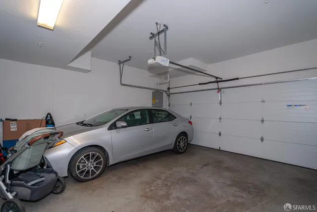 $6,200 | 2137 Starling Lane, Unit 502, Alameda, CA 94501