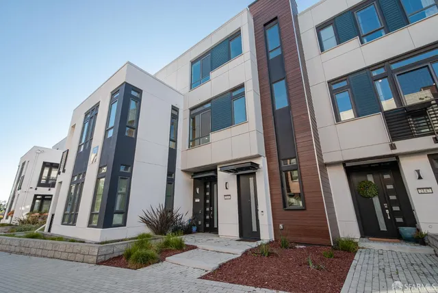 $6,200 | 2137 Starling Lane, Unit 502, Alameda, CA 94501