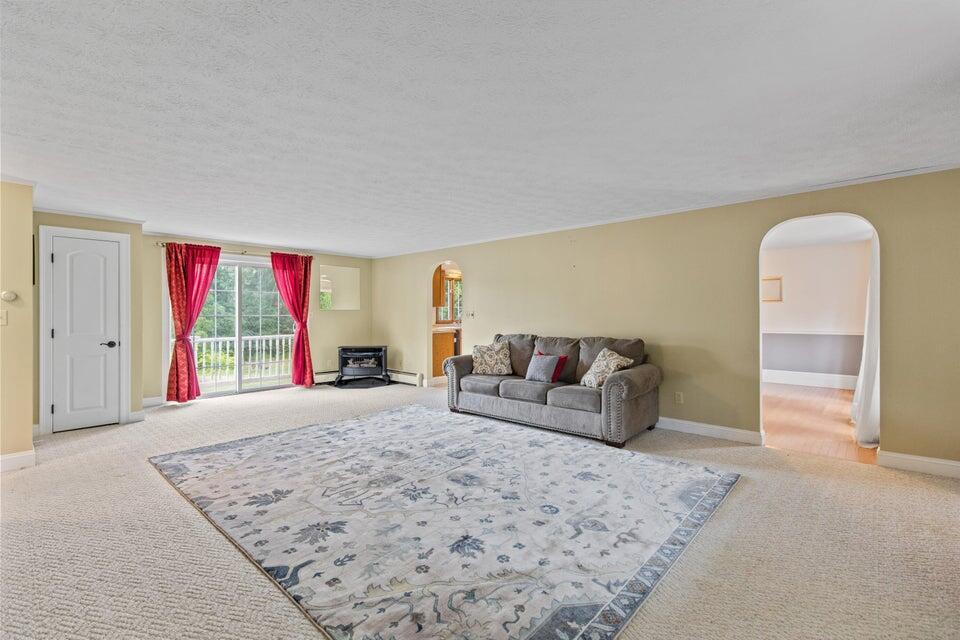 1 Trix Lane Biddeford, ME 04005 - Photo 5 of 36 20220819143639368604000000-o