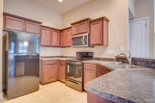 $1,950 | 3324 Wasatch Range Loop, Pensacola, FL 32526