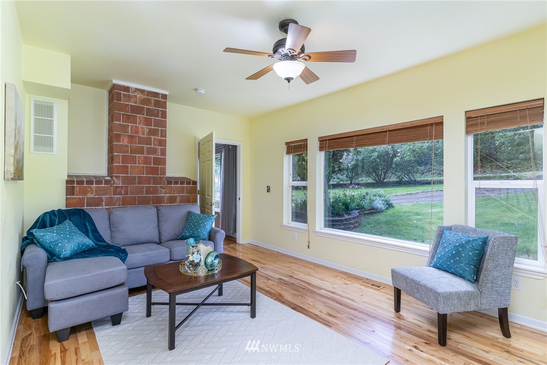 4121 Phillips Road Southeast Port Orchard, WA 98366 - Photo 5 of 40 Gallery Image 5