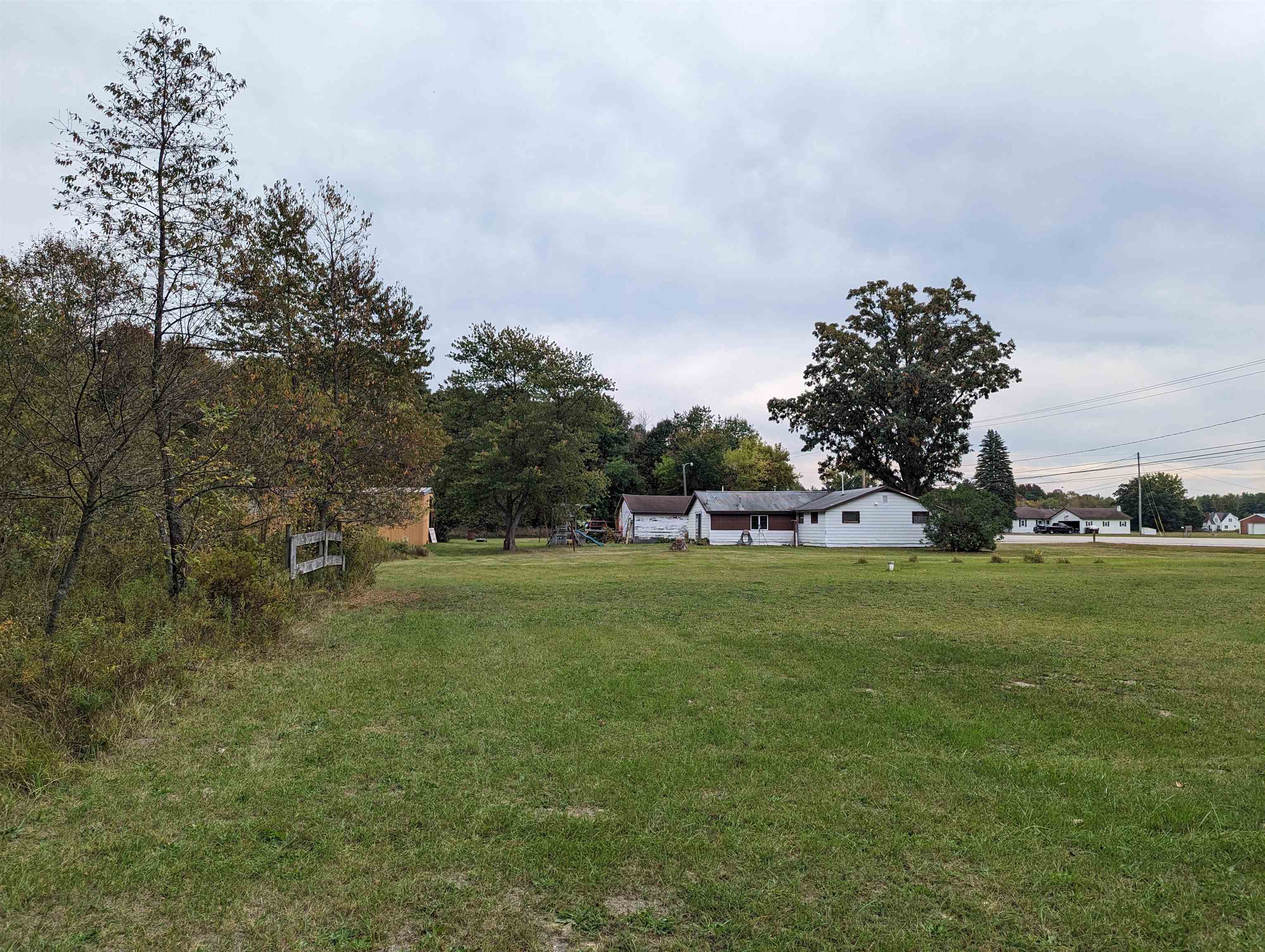 10281 East Pickard Road Mount Pleasant, MI 48858 - Photo 11 of 24