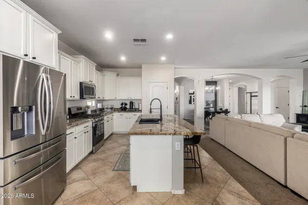 $629,900 | 590 East Raven Court, Gilbert, AZ 85297