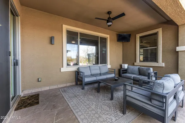 $629,900 | 590 East Raven Court, Gilbert, AZ 85297