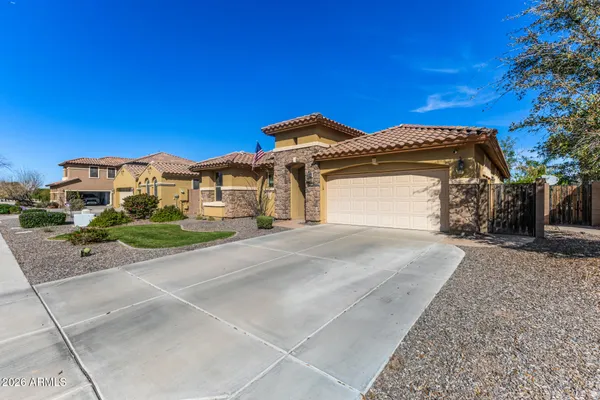 $629,900 | 590 East Raven Court, Gilbert, AZ 85297