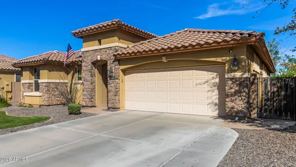 $629,900 | 590 East Raven Court, Gilbert, AZ 85297