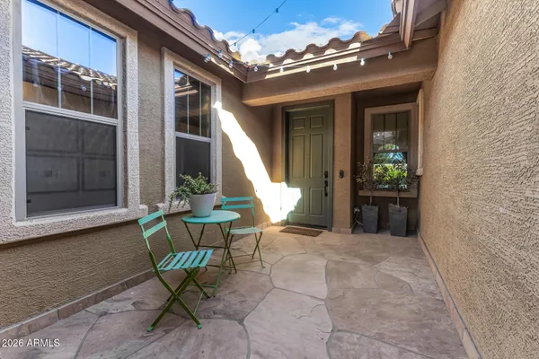 $629,900 | 590 East Raven Court, Gilbert, AZ 85297