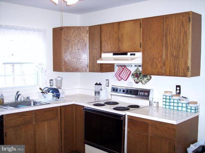 91 West Mount Harmony Road Owings, MD 20736 - Photo 4 of 5 Kitchen