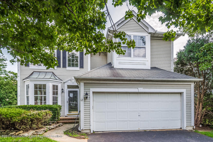 12 Duke Pass Colts Neck, NJ 07722 - Photo 2 of 25 002-4585284-small