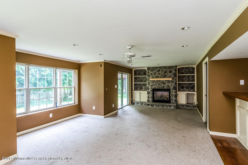 12 Duke Pass Colts Neck, NJ 07722 - Photo 12 of 25 012-4585295-small