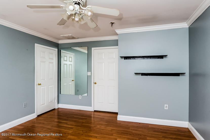 12 Duke Pass Colts Neck, NJ 07722 - Photo 14 of 25 014-4585299-small