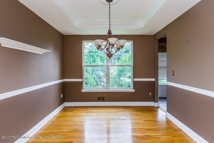 12 Duke Pass Colts Neck, NJ 07722 - Photo 6 of 25 006-4585301-small
