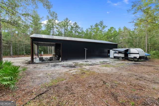 a view of a car in front of house