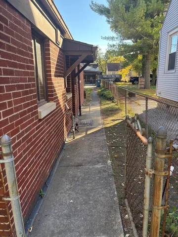 $109,900 | 540 East 148th Place, Harvey, IL 60426
