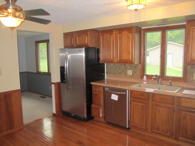 679 North Union City Road Coldwater, MI 49036 - Photo 11 of 36 IMG_1056