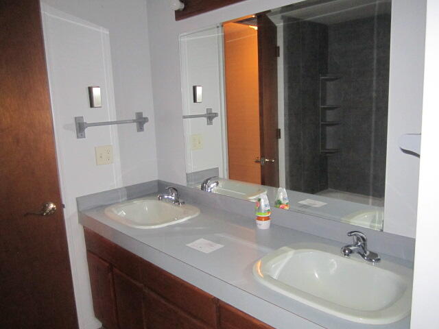 679 North Union City Road Coldwater, MI 49036 - Photo 15 of 36 IMG_1070
