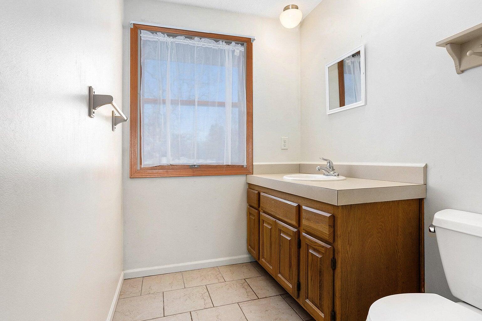 679 North Union City Road Coldwater, MI 49036 - Photo 19 of 36 bath