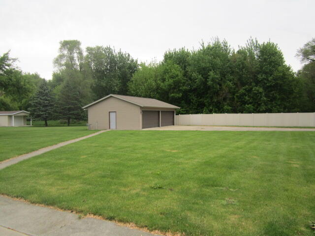 679 North Union City Road Coldwater, MI 49036 - Photo 5 of 36 IMG_1093