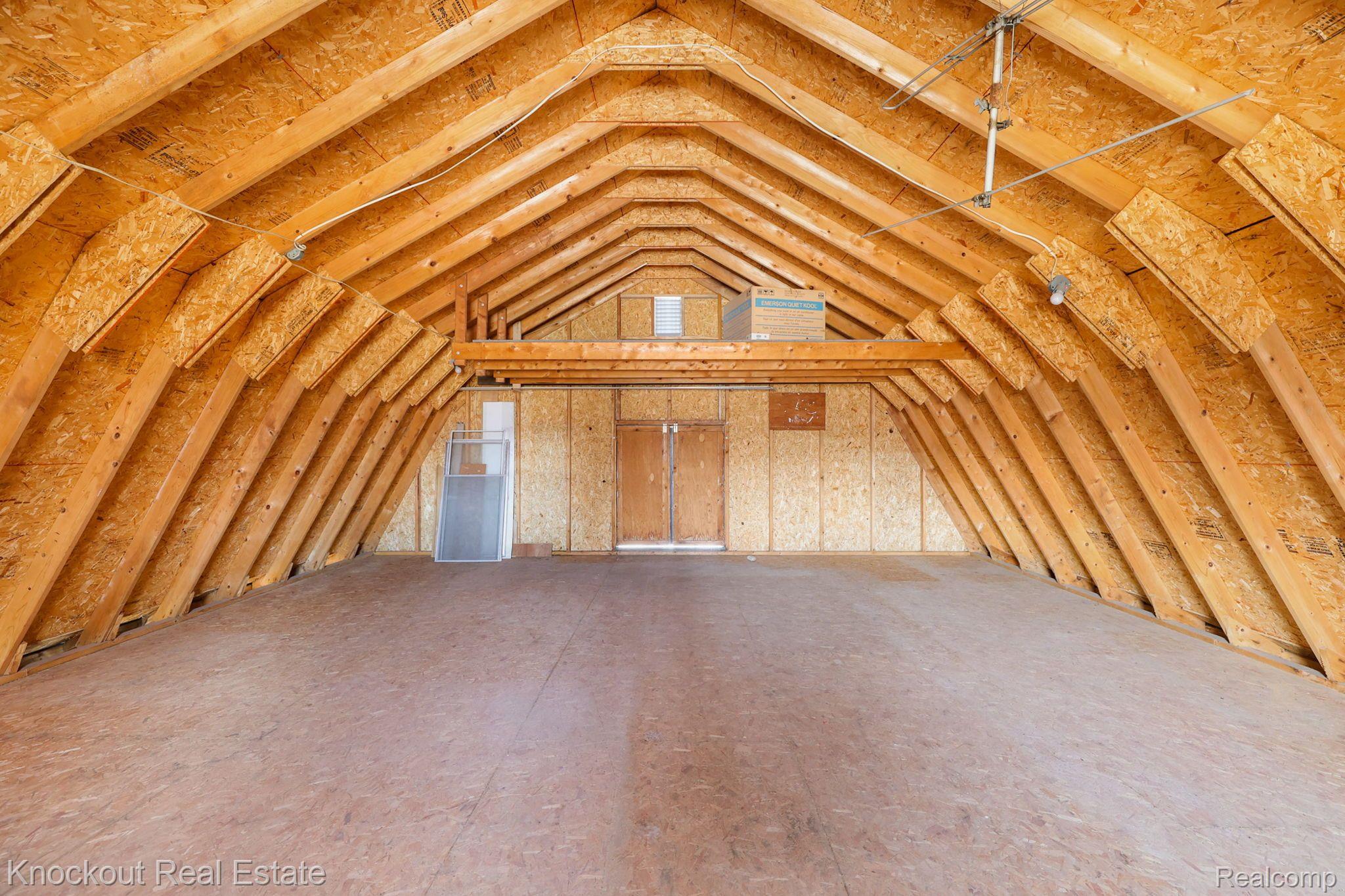 4203 Pineport Road Bridgeport, MI 48722 - Photo 26 of 39 Gallery Image 26
