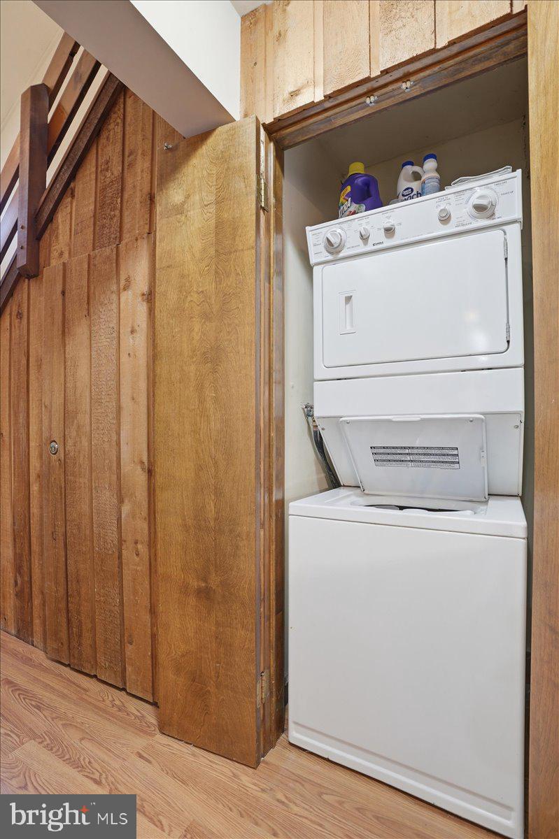 39 Ruffed Grouse Court Lake Harmony, PA 18624 - Photo 28 of 40 Convenient in-home laundry area