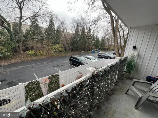 $1,450 | 46 Township Line Road, Unit 209, Elkins Park, PA 19027