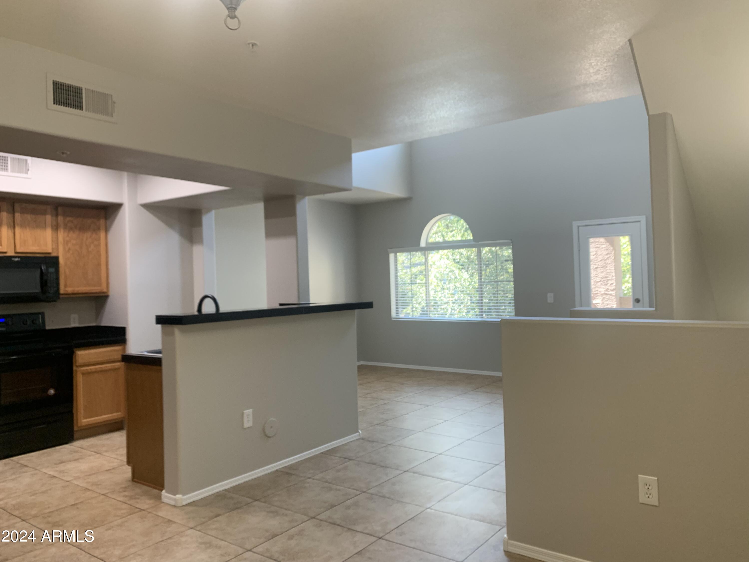 280 South Evergreen Road, Unit 1297 Tempe, AZ 85288 - Photo 6 of 51 2024-07-09 15.23.57
