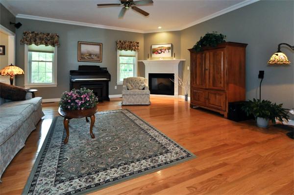 37 Bellingham Road Blackstone, MA 01504 - Photo 13 of 20 Gallery Image 13
