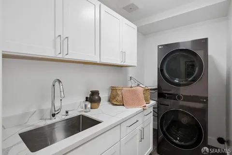 $2,995,000 | 459 24th Avenue, San Francisco, CA 94121