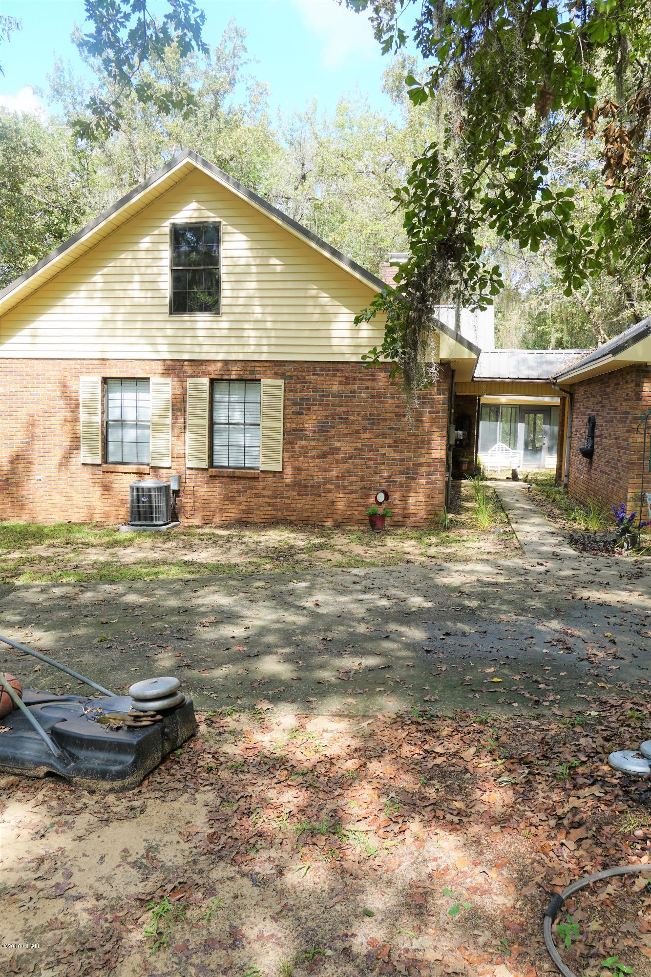 1164 Highway 69 Grand Ridge, FL 32442 - Photo 12 of 49 Gallery Image 12