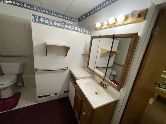 $130,000 | 150 East Main Street, Ione, OR 97843