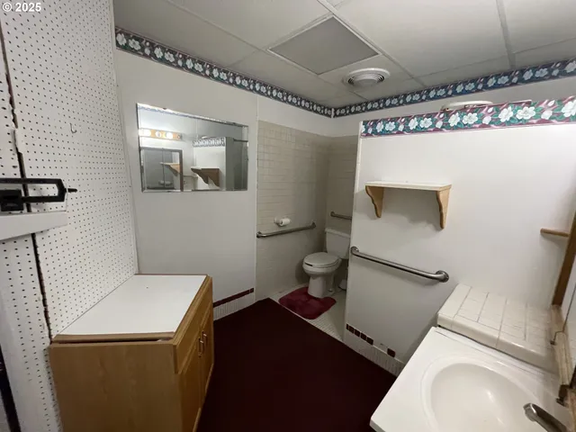 $130,000 | 150 East Main Street, Ione, OR 97843