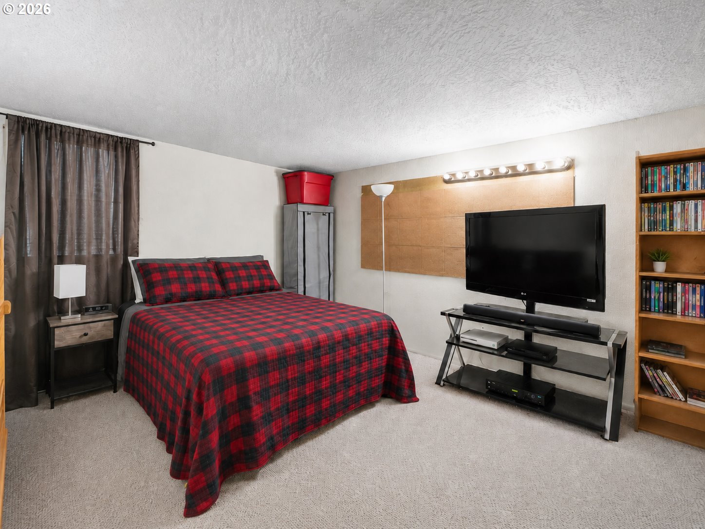 2918 Southeast 143rd Avenue Portland, OR 97236 - Photo 17 of 28 Bedroom
