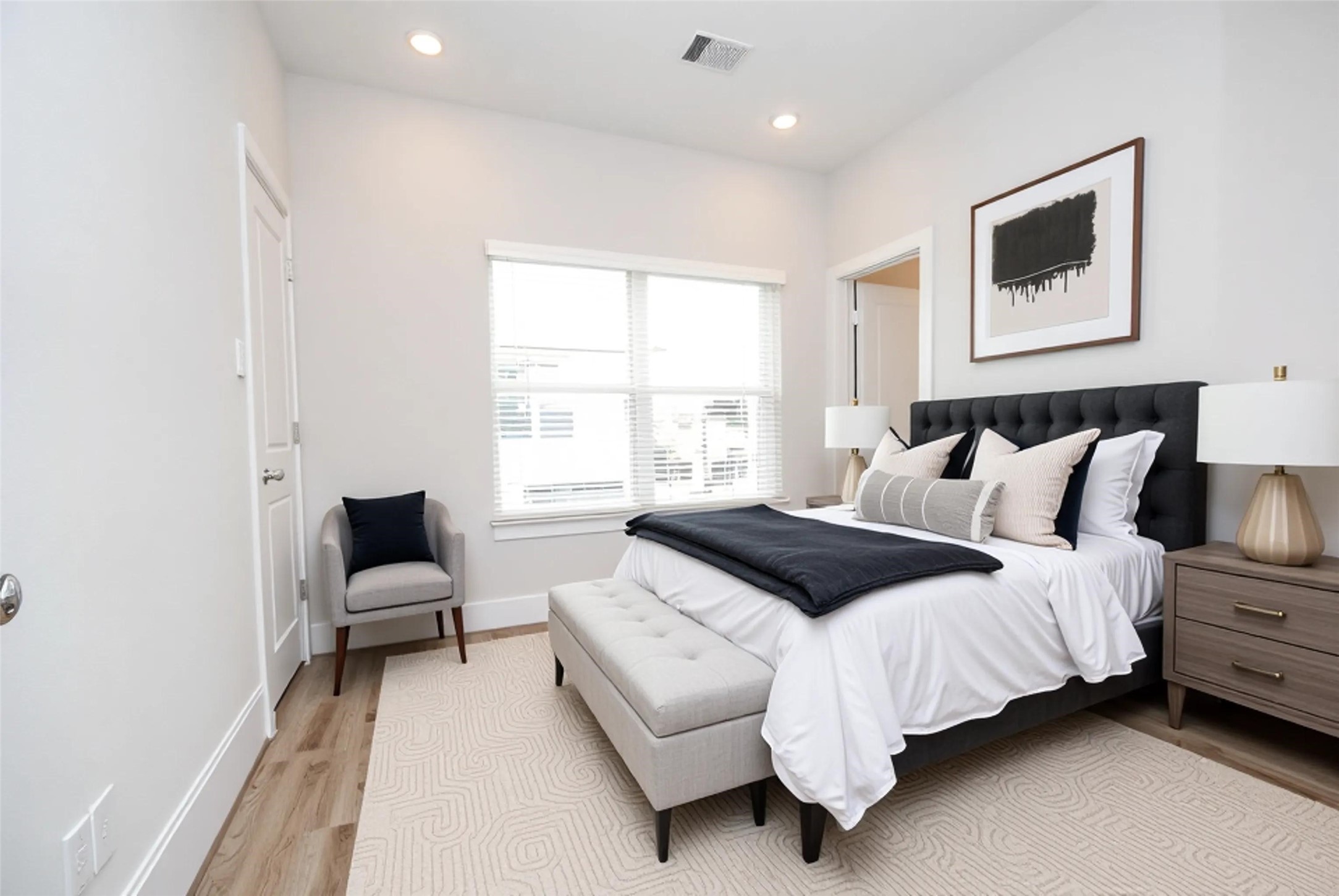 1270 North Post Oak Road, Unit A Houston, TX 77055 - Photo 32 of 40