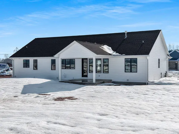 $629,900 | 1605 Torchwood Trail, De Pere, WI 54115