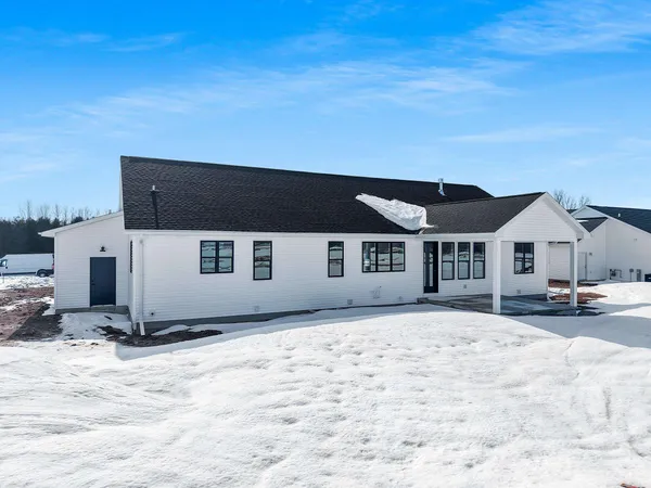 $629,900 | 1605 Torchwood Trail, De Pere, WI 54115