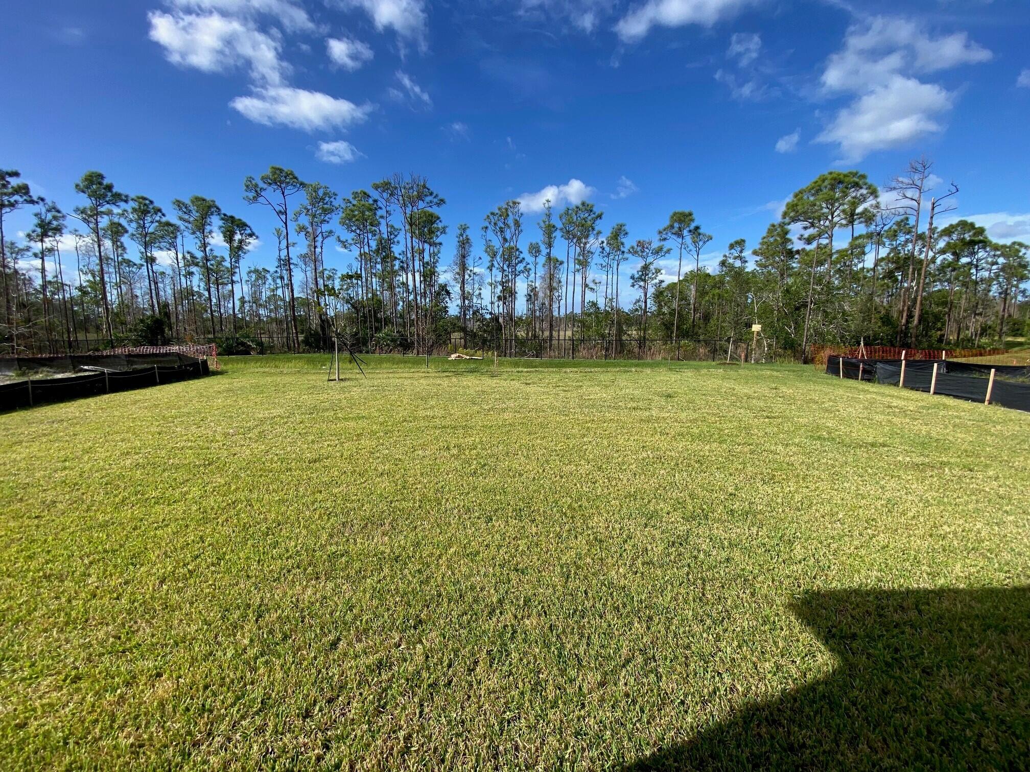 6800 Southeast Park Trace Drive Stuart, FL 34997 - Photo 2 of 12 PPT 38 Backyard
