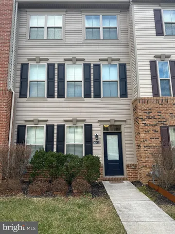 $3,100 | 43431 Robey Square, Ashburn, VA 20148