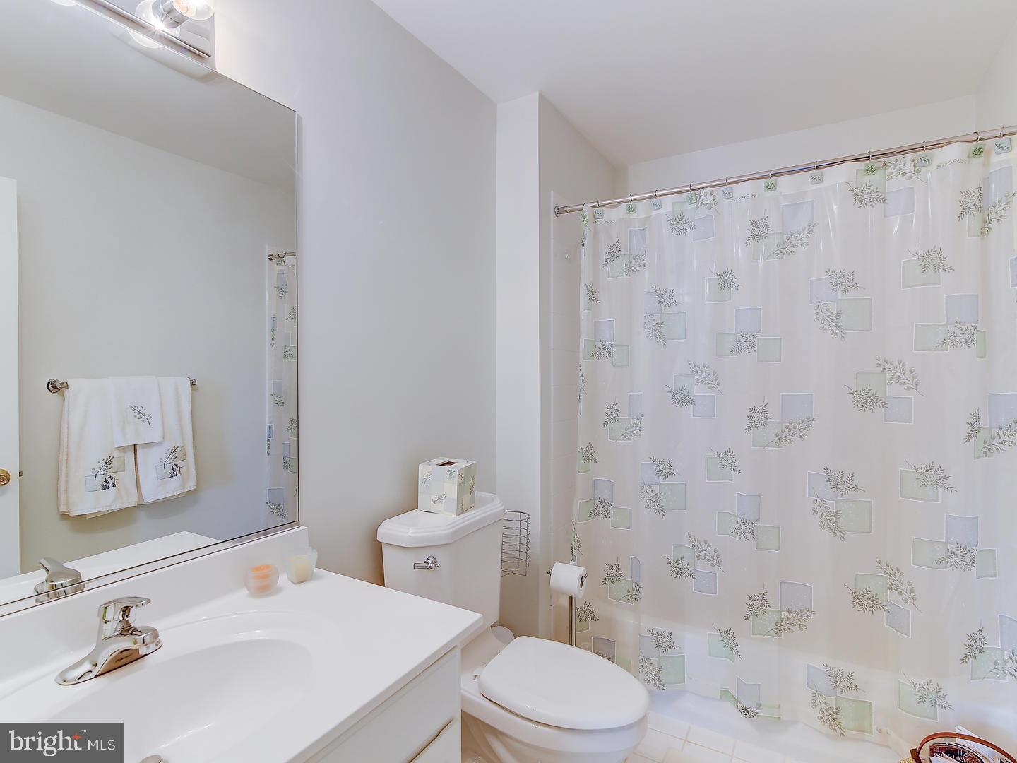 25580 Mt Pleasant Road Columbus, NJ 08022 - Photo 23 of 25 Bathroom