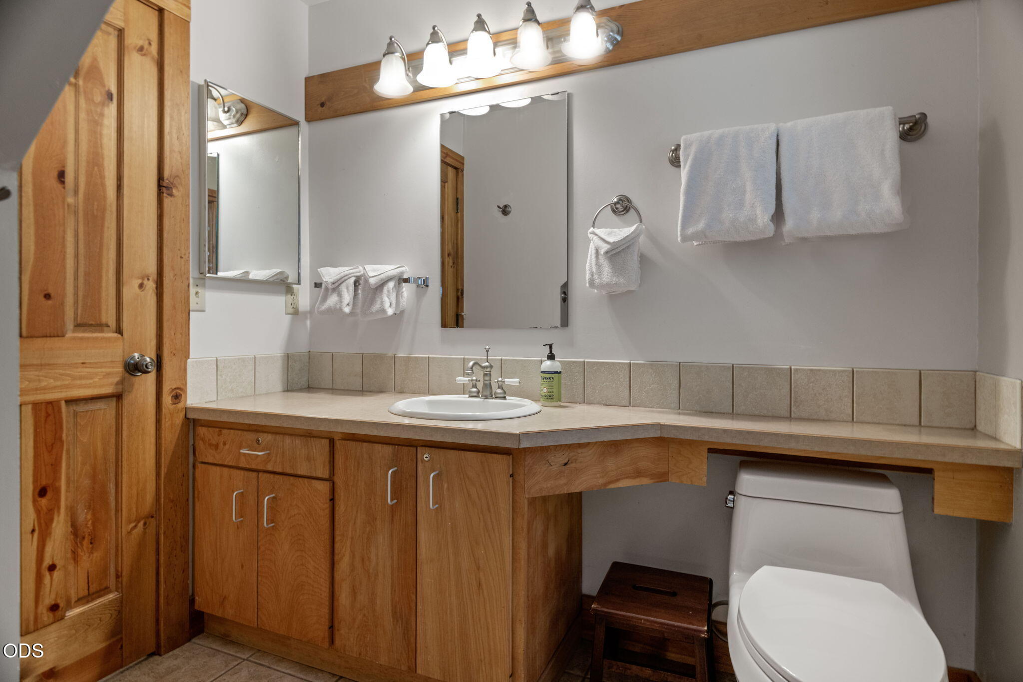 13569 Valerian, Unit AH3 Black Butte Ranch, OR 97759 - Photo 29 of 36