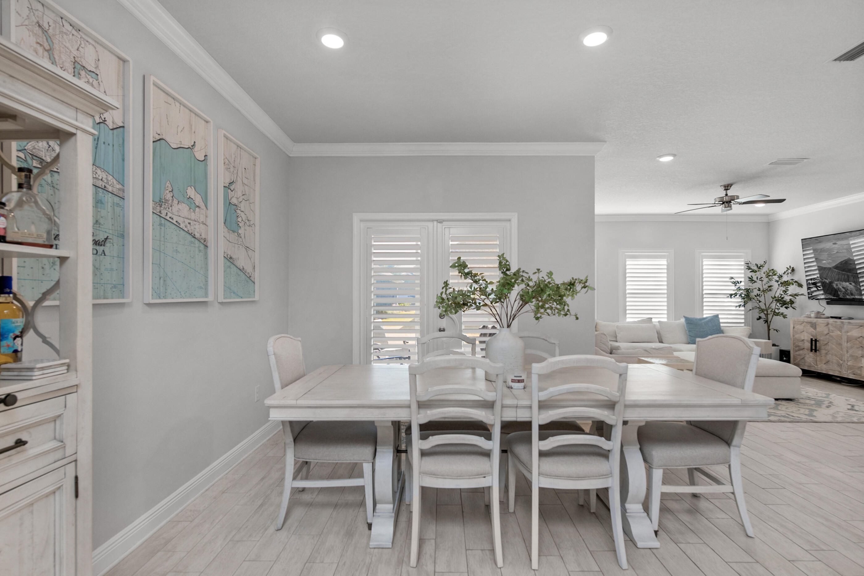 382 Lightning Bug Lane Freeport, FL 32439 - Photo 11 of 33 a dining room with furniture and window