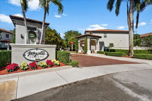 $585,000 | 8151 Southwest 119th Court, Miami, FL 33183