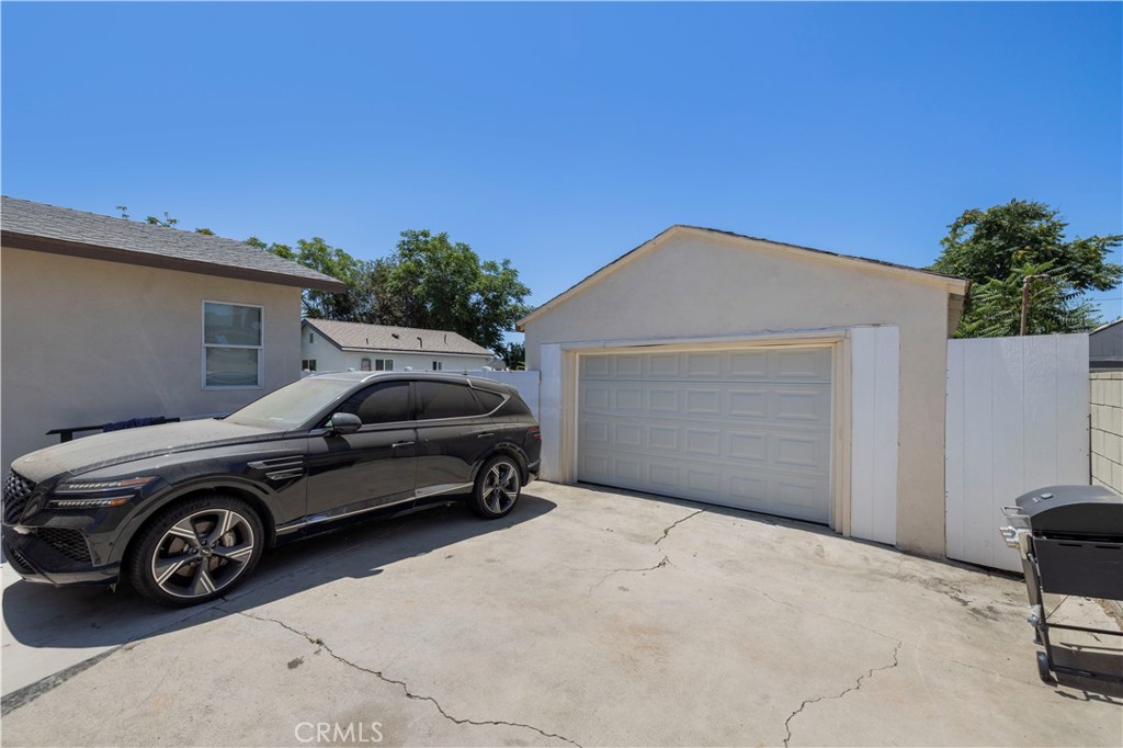 10353 Rincon Avenue Pacoima, CA 91331 - Photo 41 of 53