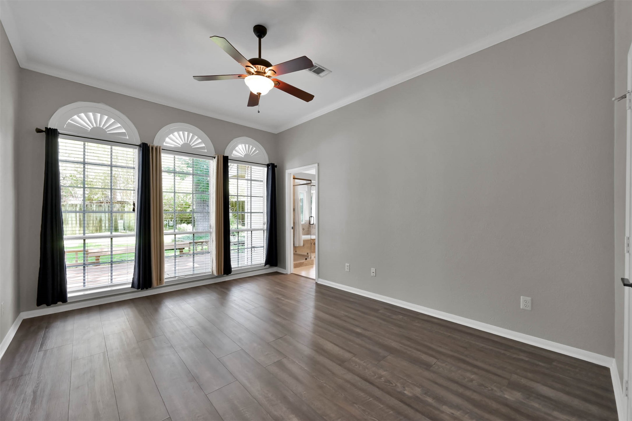 129 Dawns Edge Conroe, TX 77356 - Photo 19 of 38