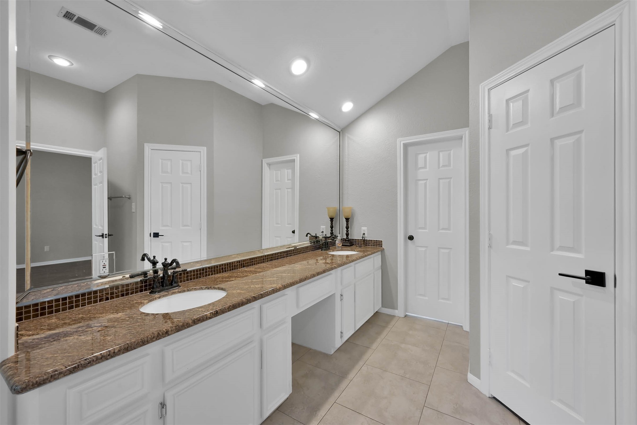 129 Dawns Edge Conroe, TX 77356 - Photo 23 of 38