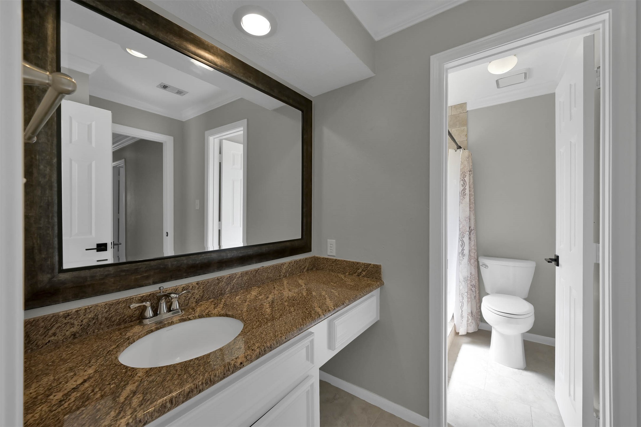 129 Dawns Edge Conroe, TX 77356 - Photo 27 of 38