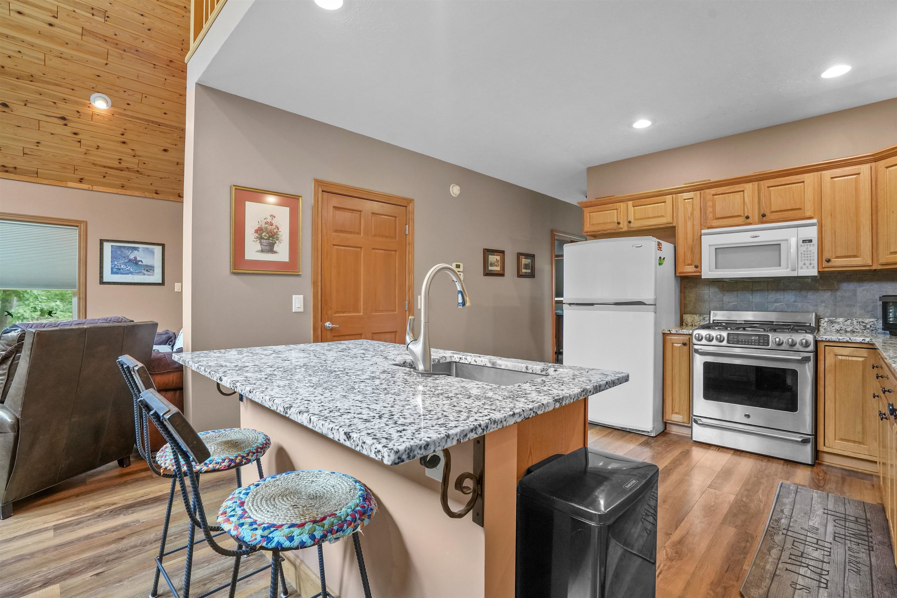 5947 175th Avenue Reed City, MI 49677 - Photo 5 of 56 1936540-6ef2d0b7-6972-413e-97c4-11c00fa85dc0.JPG