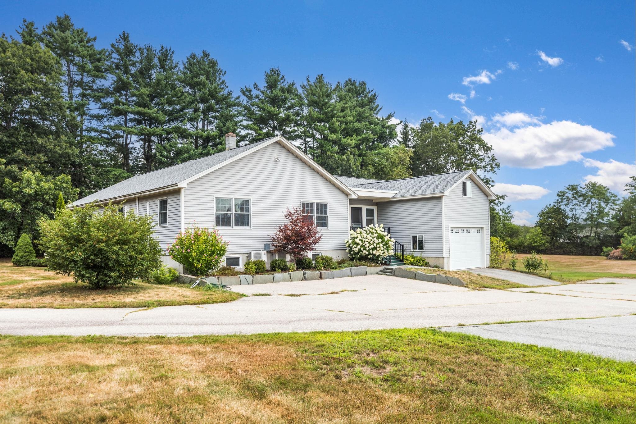 4 A Smith Well Road Dover, NH 03820 - Photo 2 of 58 Gallery Image 2