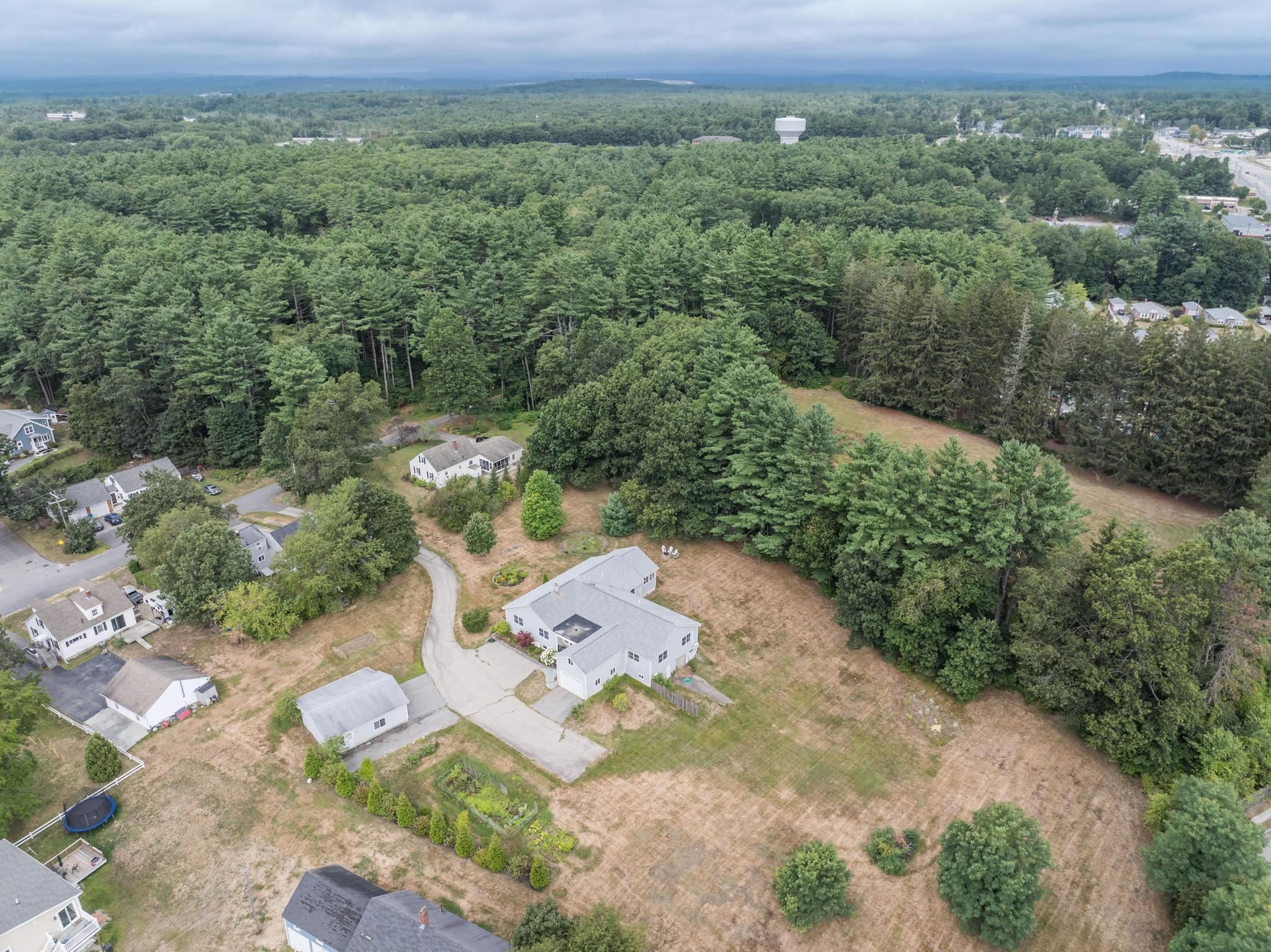 4 A Smith Well Road Dover, NH 03820 - Photo 5 of 58 Gallery Image 5