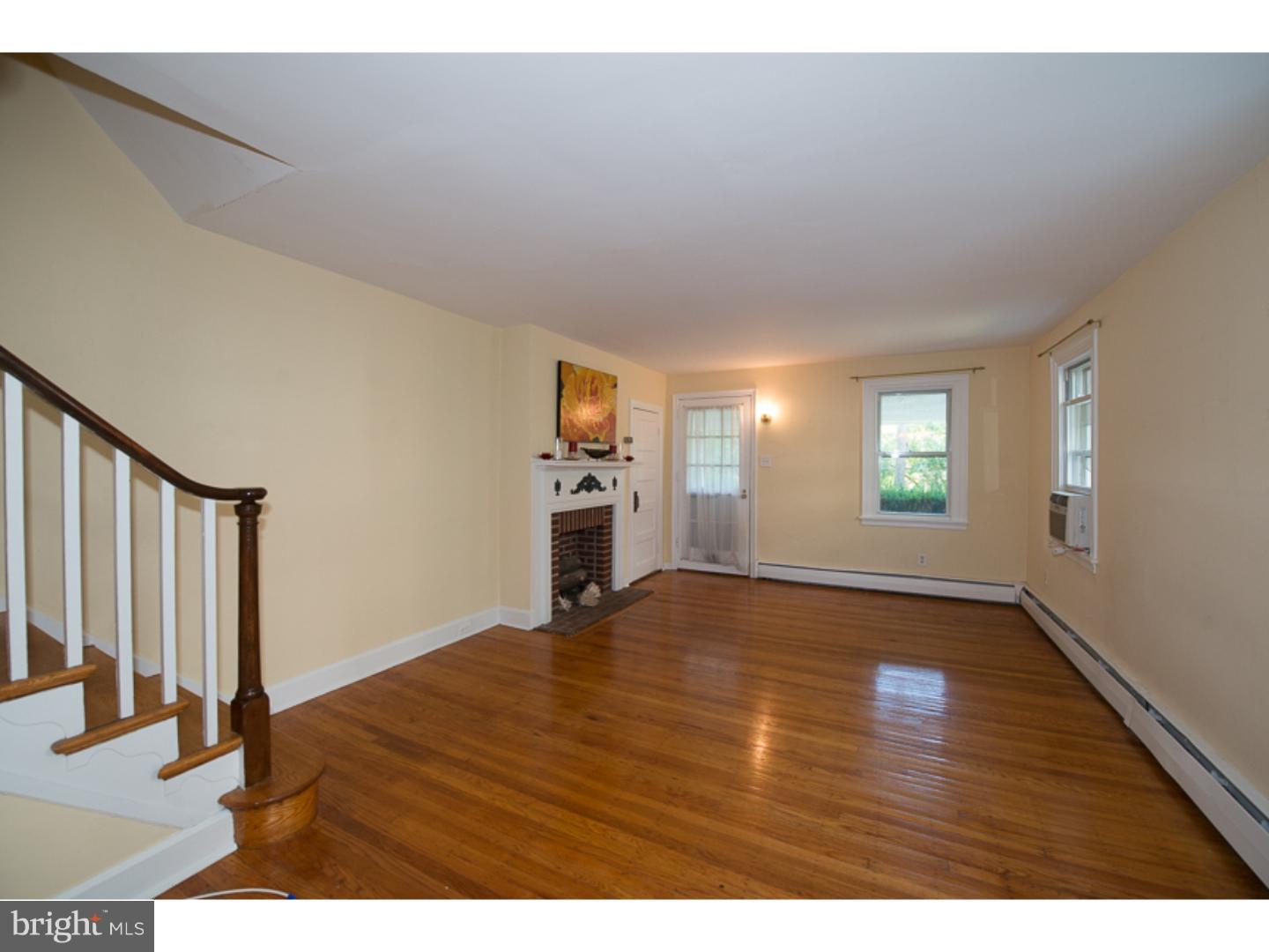 1453 Hampstead Road Wynnewood, PA 19096 - Photo 4 of 19