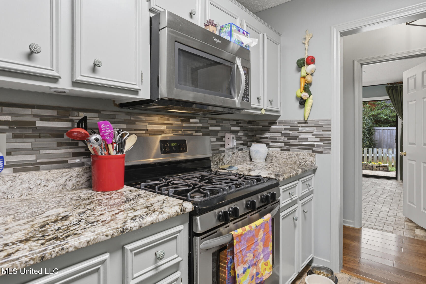 517 Bedford Circle Madison, MS 39110 - Photo 13 of 26 517 Bedford-9